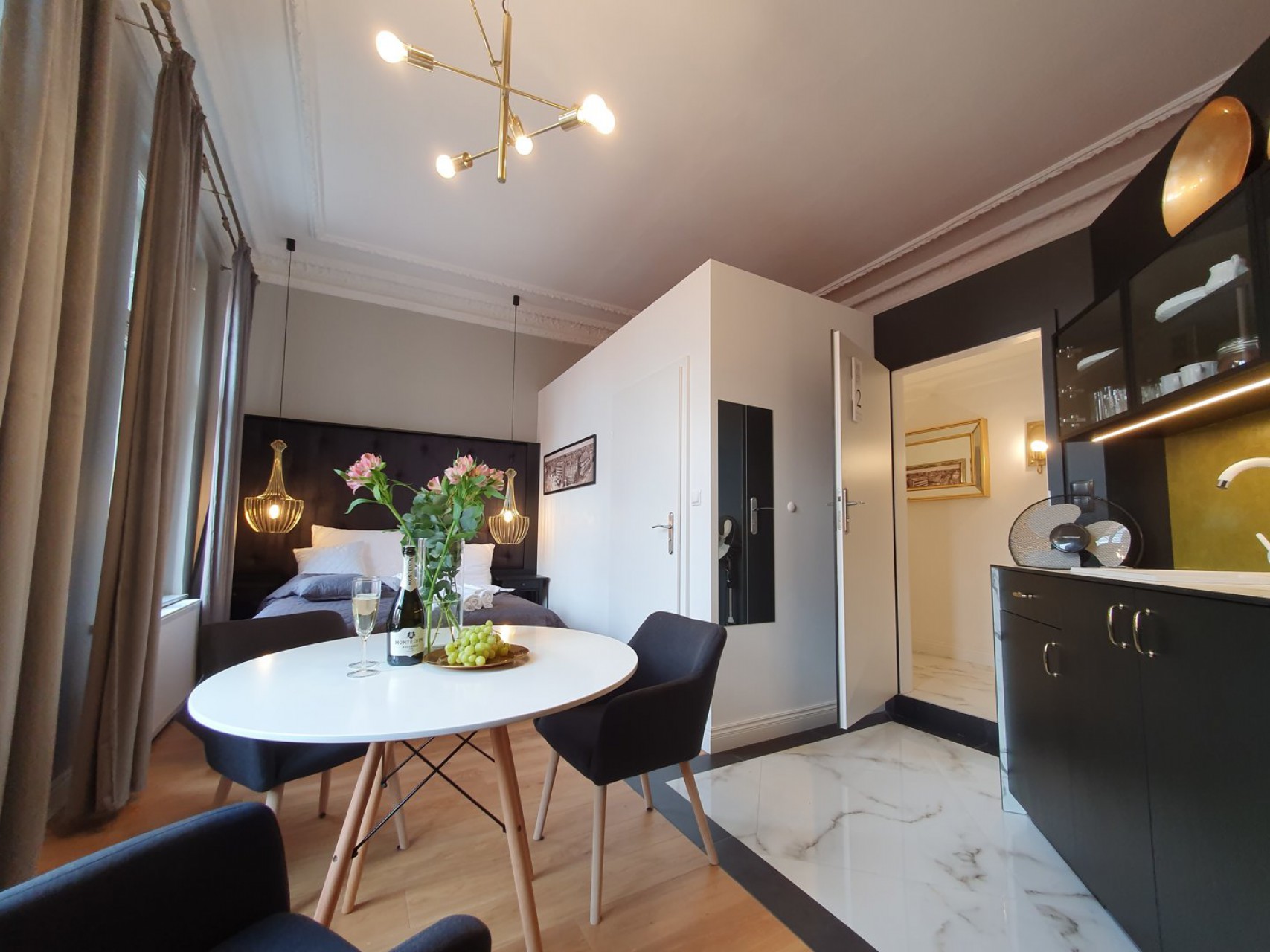 Interior: DK Premium n.º 2 - Con vistas a Samowar